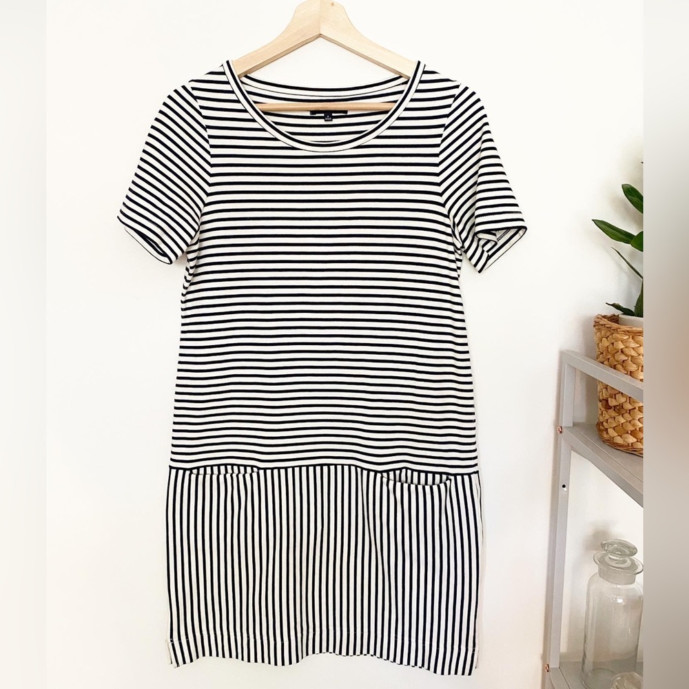 Madewell Black and White Striped Short Sleeve Shift Dress